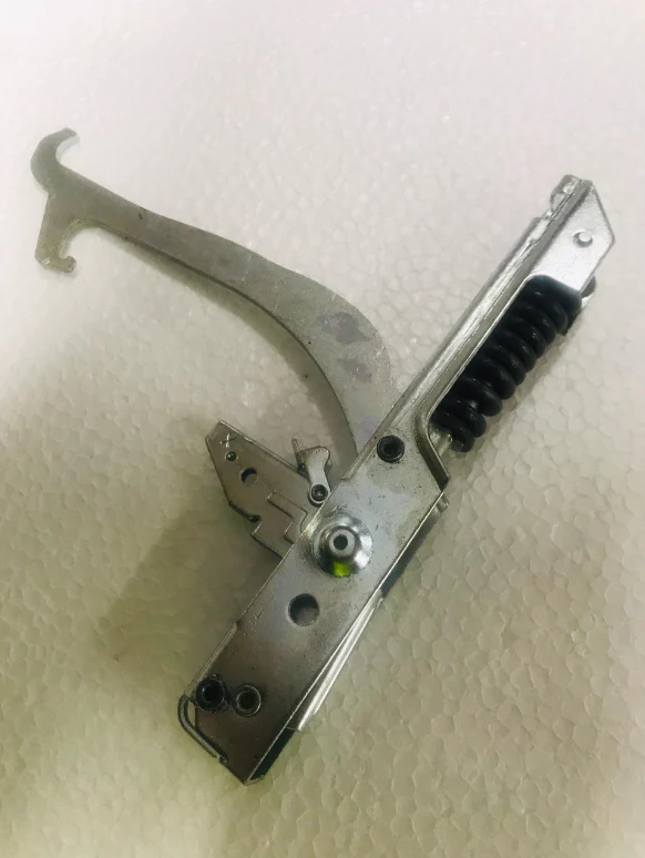 IAG 246032800 Oven Door Hinge Iocse3 - Image 2